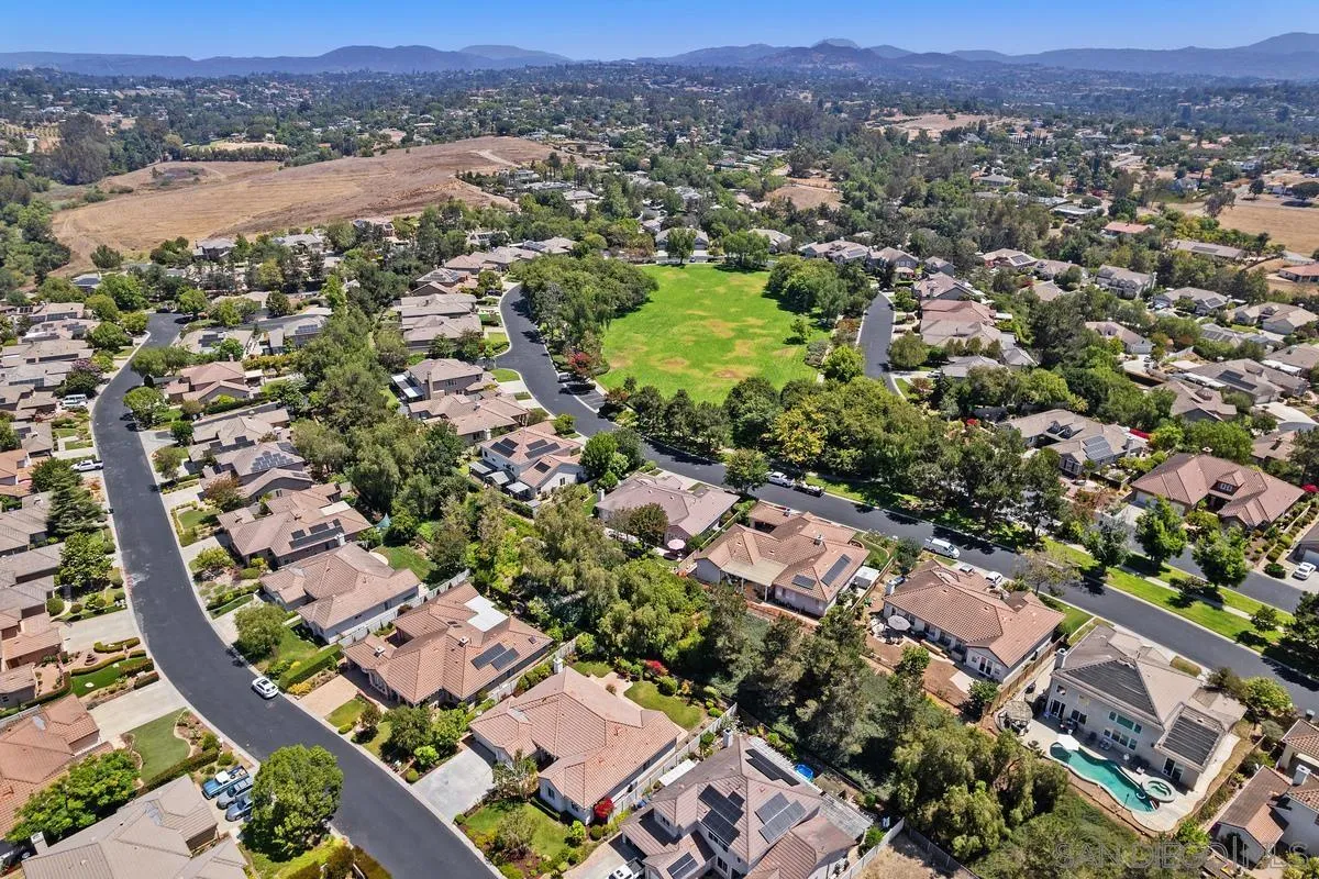 672 Inverlochy Drive Fallbrook, CA 92028 - Photo 43 of 47