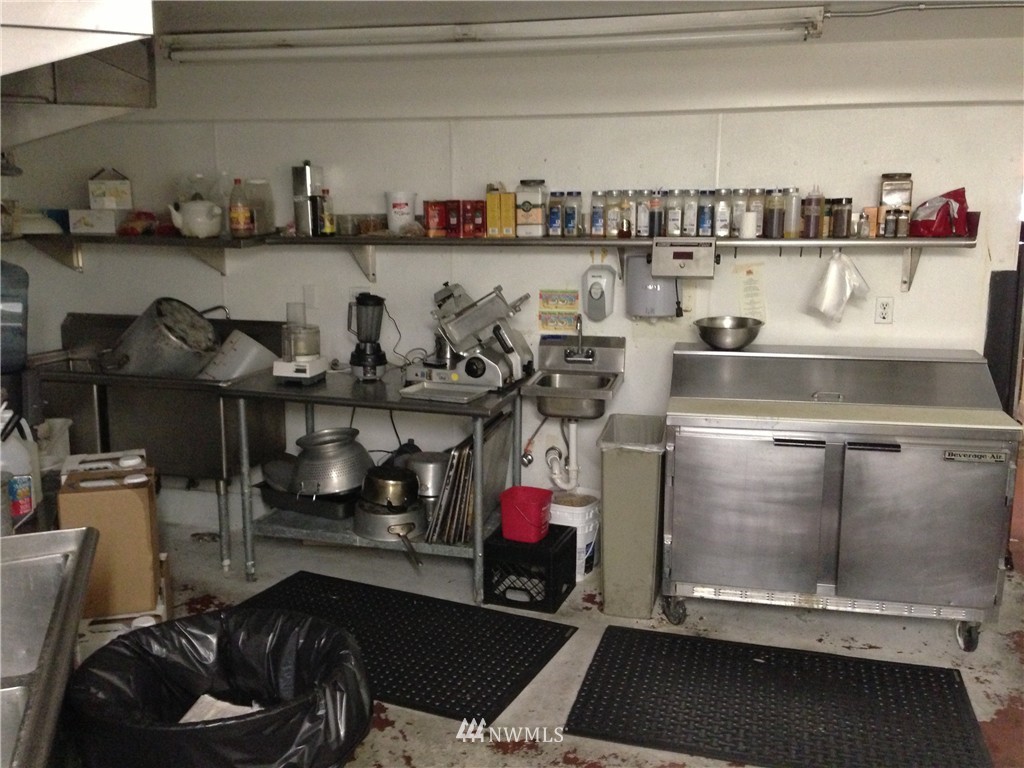 4500 9th Avenue Northeast, Unit 200 Seattle, WA 98105 - Photo 12 of 16