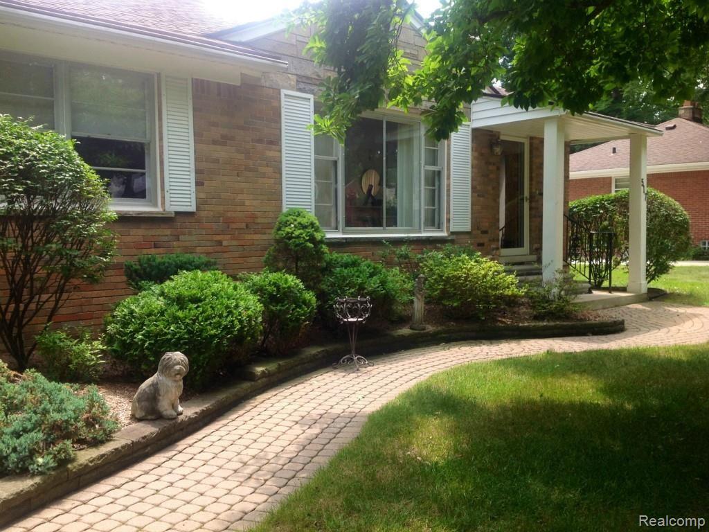 517 West Webster Road Royal Oak, MI 48073 - Photo 1 of 16 Webster Front walk.jpg