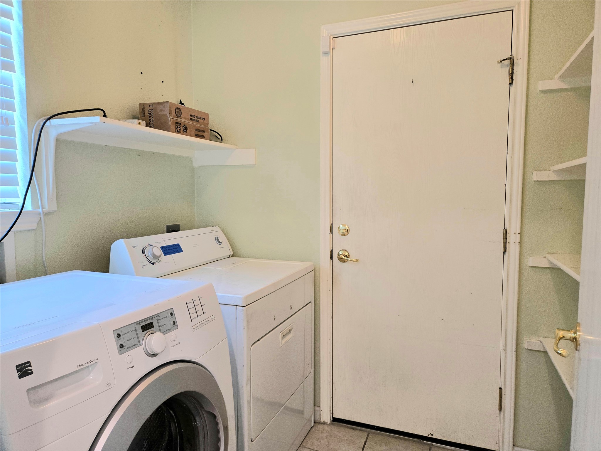 809 Sheraton Avenue Austin, TX 78745 - Photo 11 of 27