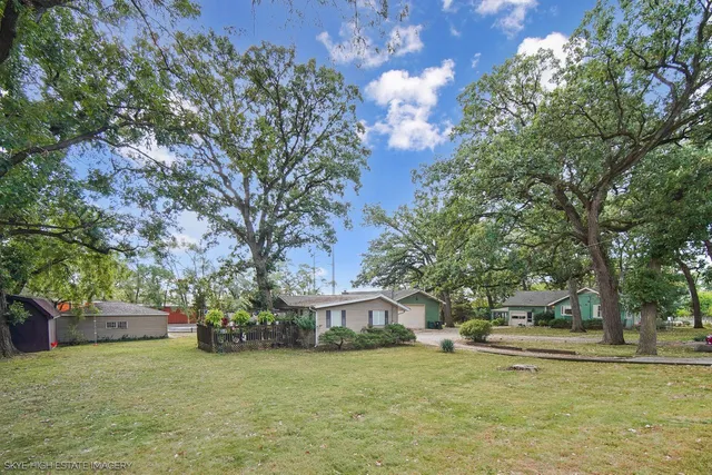 $749,900 | 10135 5th Ave Cutoff, Countryside, IL 60525