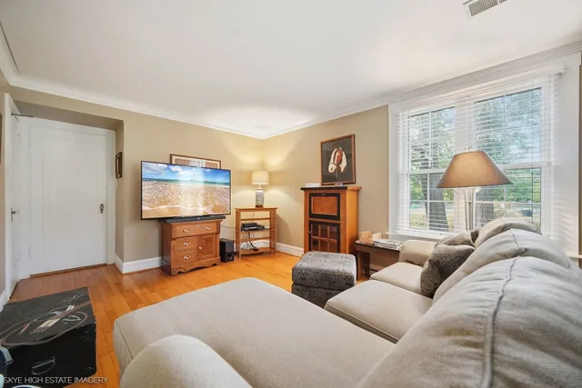 $749,900 | 10135 5th Ave Cutoff, Countryside, IL 60525