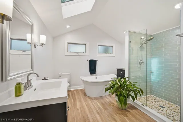 $749,900 | 10135 5th Ave Cutoff, Countryside, IL 60525