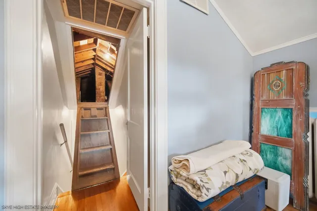 $749,900 | 10135 5th Ave Cutoff, Countryside, IL 60525