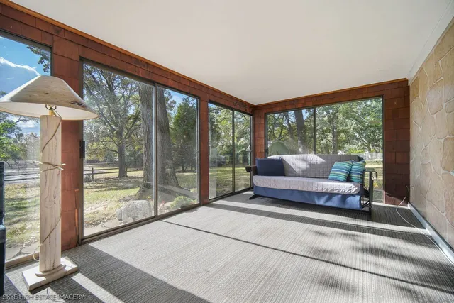 $749,900 | 10135 5th Ave Cutoff, Countryside, IL 60525