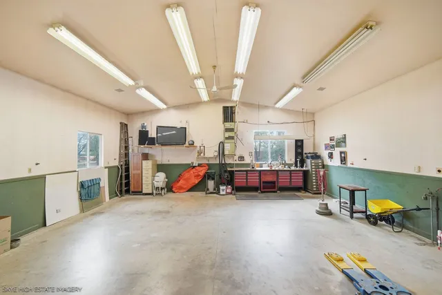 $749,900 | 10135 5th Ave Cutoff, Countryside, IL 60525