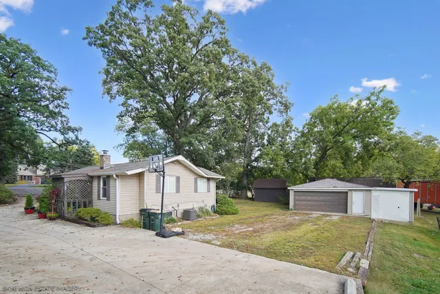 $749,900 | 10135 5th Ave Cutoff, Countryside, IL 60525