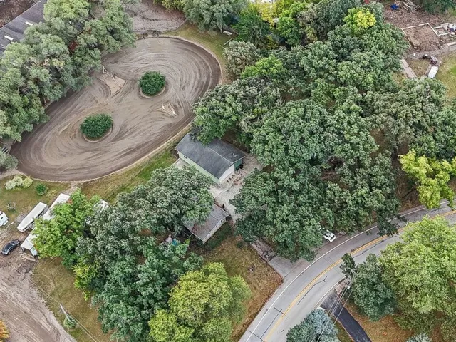 $749,900 | 10135 5th Ave Cutoff, Countryside, IL 60525