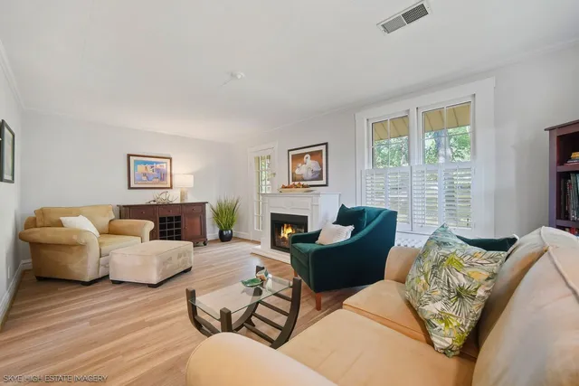 $749,900 | 10135 5th Ave Cutoff, Countryside, IL 60525