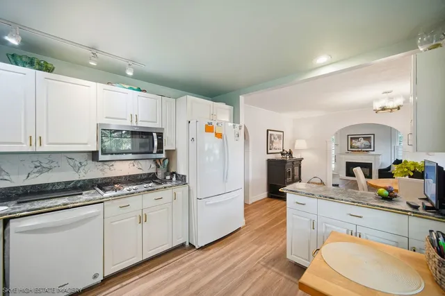 $749,900 | 10135 5th Ave Cutoff, Countryside, IL 60525