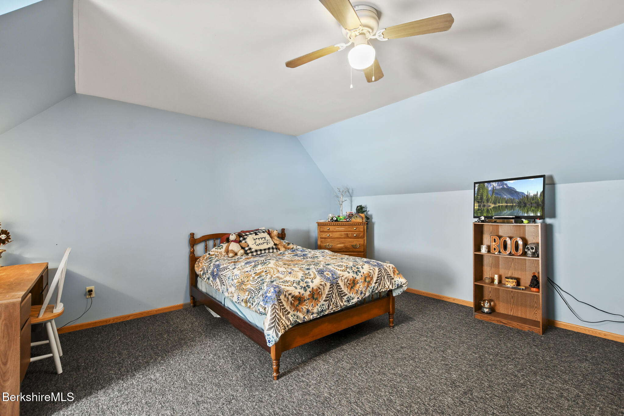 41 S Road Peru, MA 01235 - Photo 20 of 45 Bedroom 3