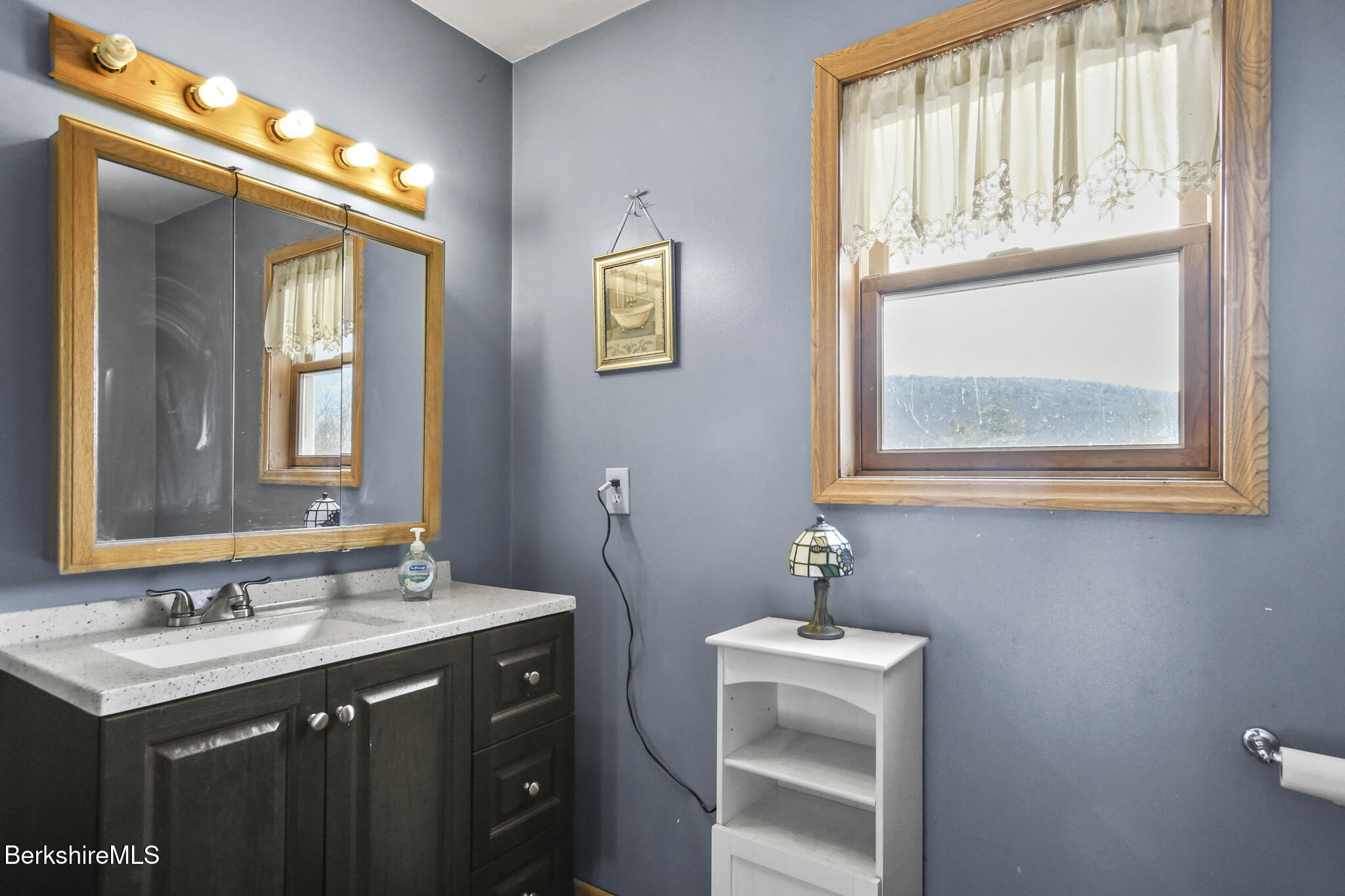41 S Road Peru, MA 01235 - Photo 22 of 45 2nd floor full bath