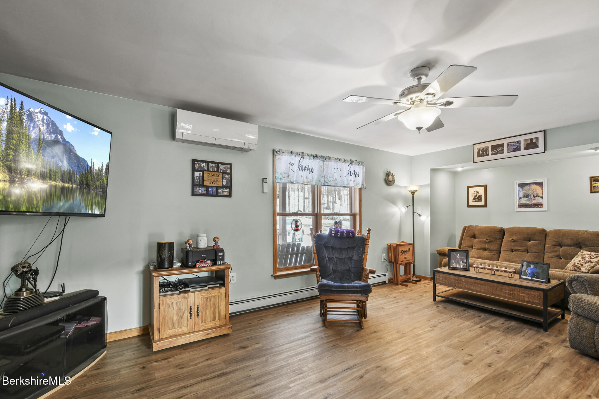 41 S Road Peru, MA 01235 - Photo 5 of 45 Living Room