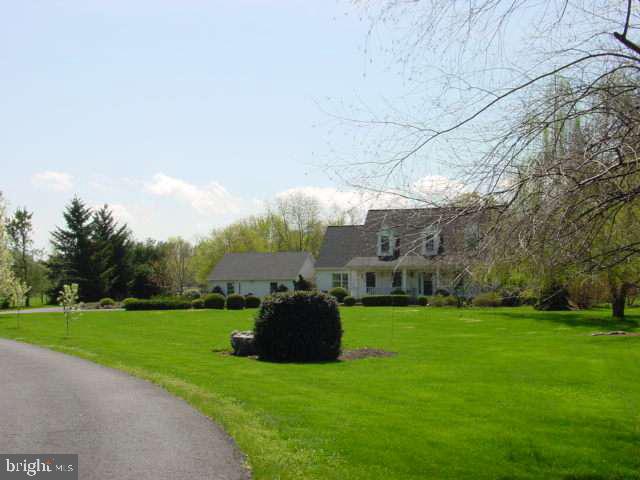 640 Barnstable Road Carlisle, PA 17015 - Photo 1 of 24 Gallery Image 1