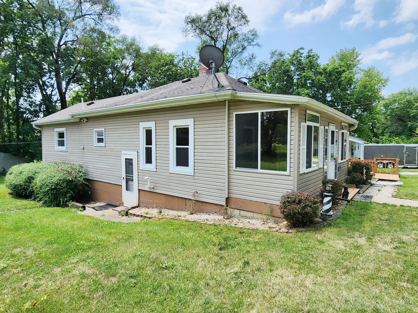 1135 Morris Road Marseilles, IL 61341 - Photo 4 of 20 Gallery Image 4
