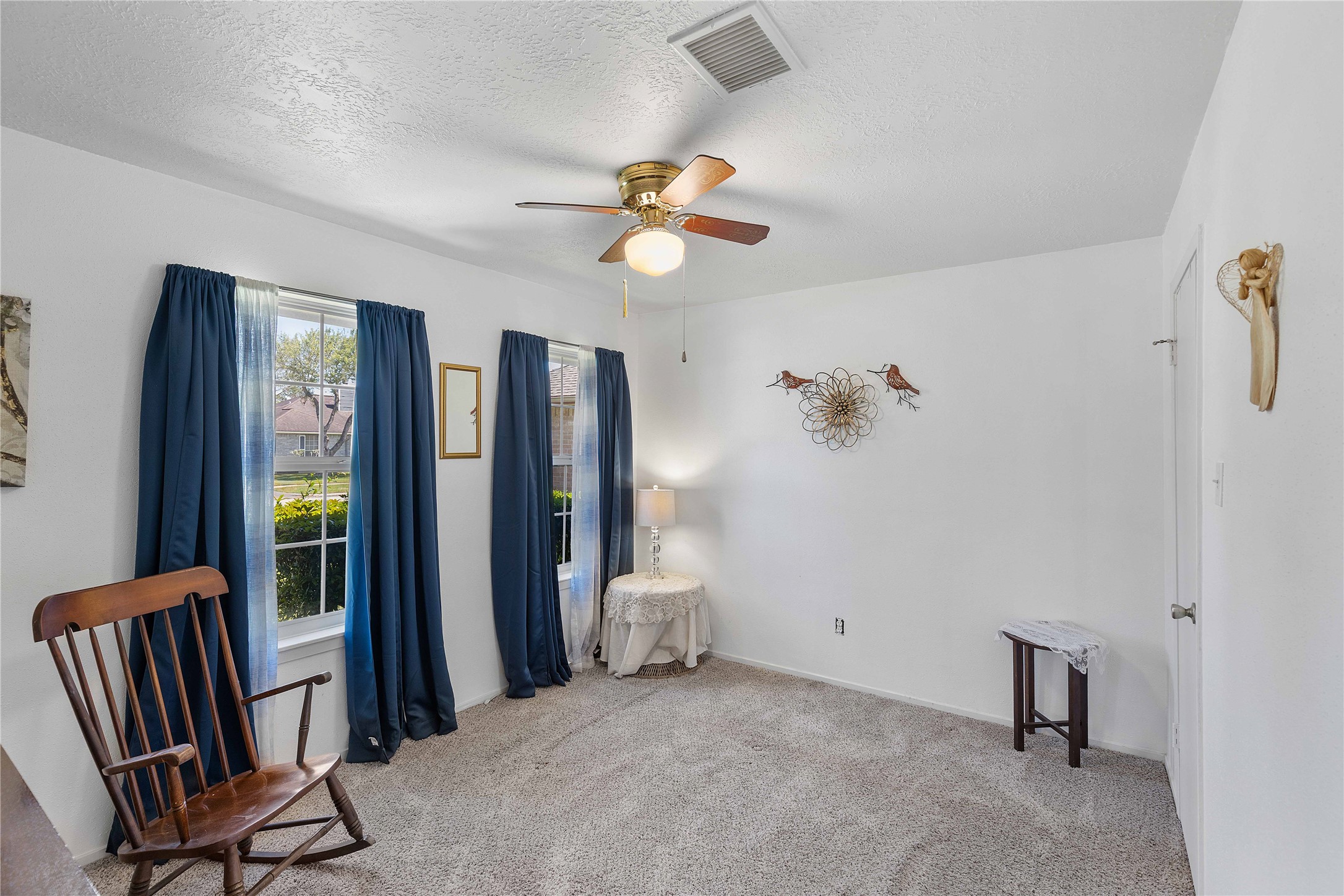 15730 Castorglen Drive Houston, TX 77598 - Photo 35 of 38 a view of livingroom with furniture and ceiling fan