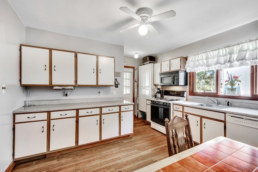 43 Owencroft Road, Unit 1 Boston, MA 02124 - Photo 10 of 21 Gallery Image 10