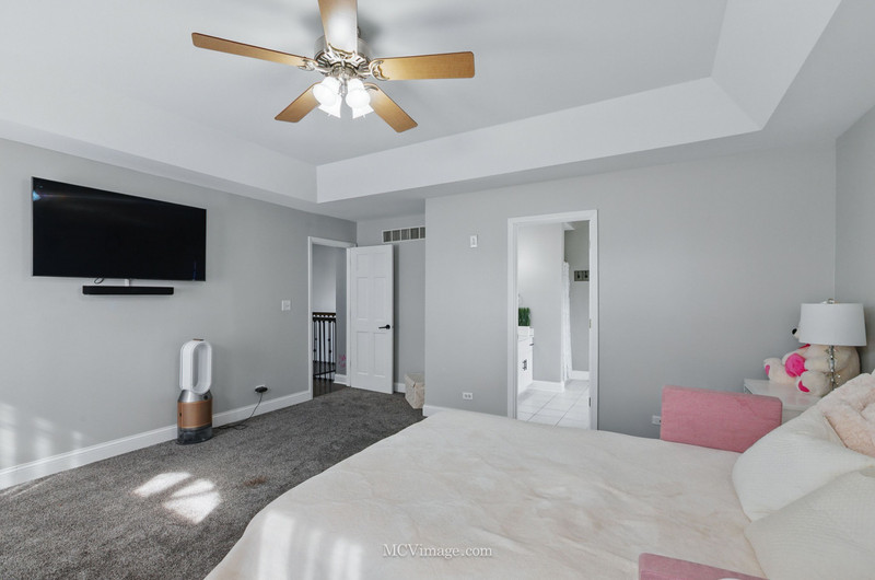 13122 Sunderlin Road Plainfield, IL 60585 - Photo 16 of 30 Gallery Image 16