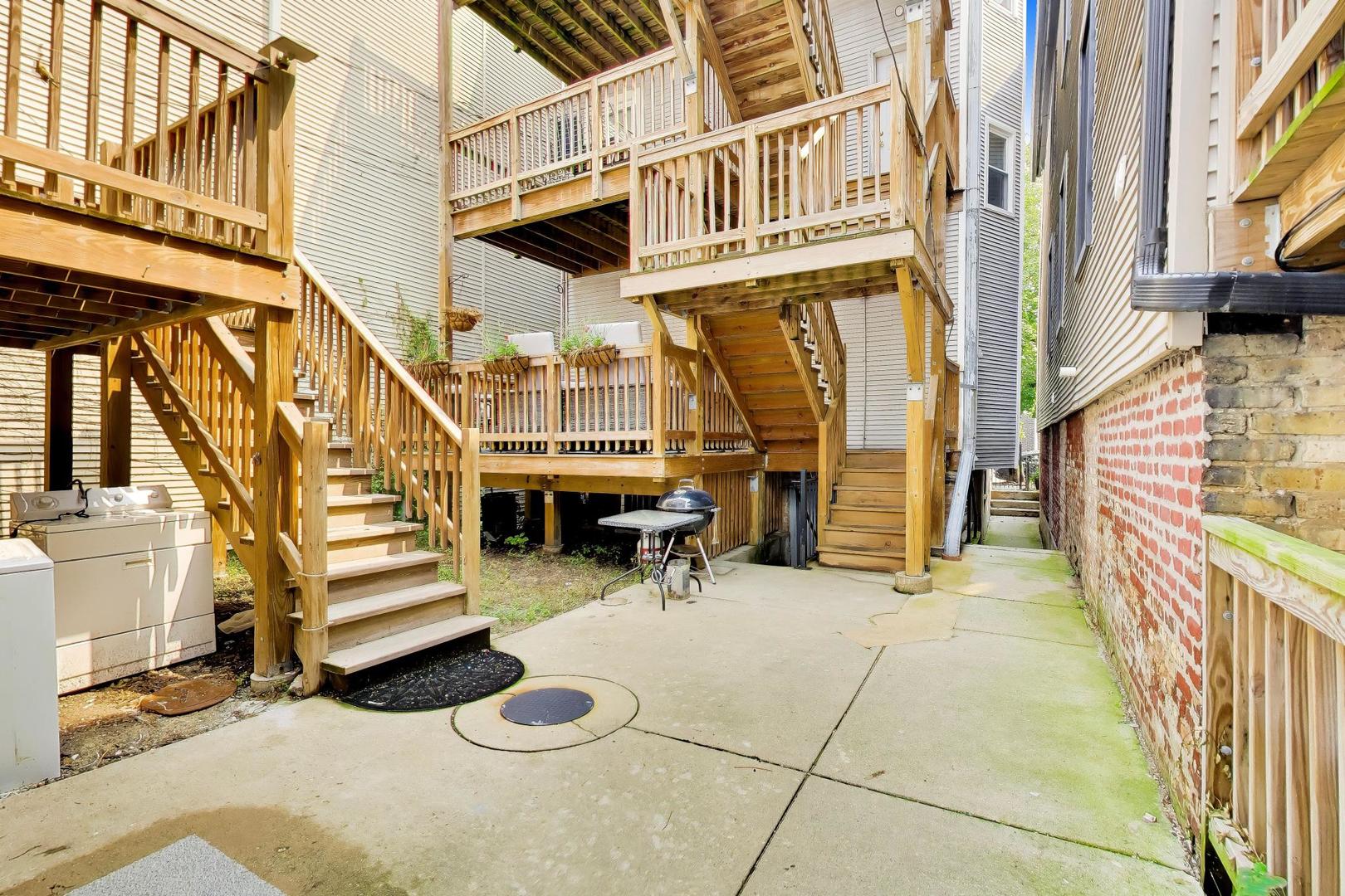 3308 North Racine Avenue, Unit CH Chicago, IL 60657 - Photo 19 of 22 Gallery Image 19