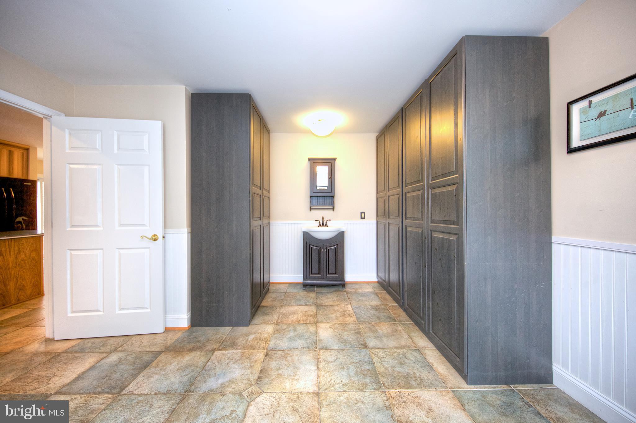 2127 Harkins Road Pylesville, MD 21132 - Photo 11 of 28 Interior (General)