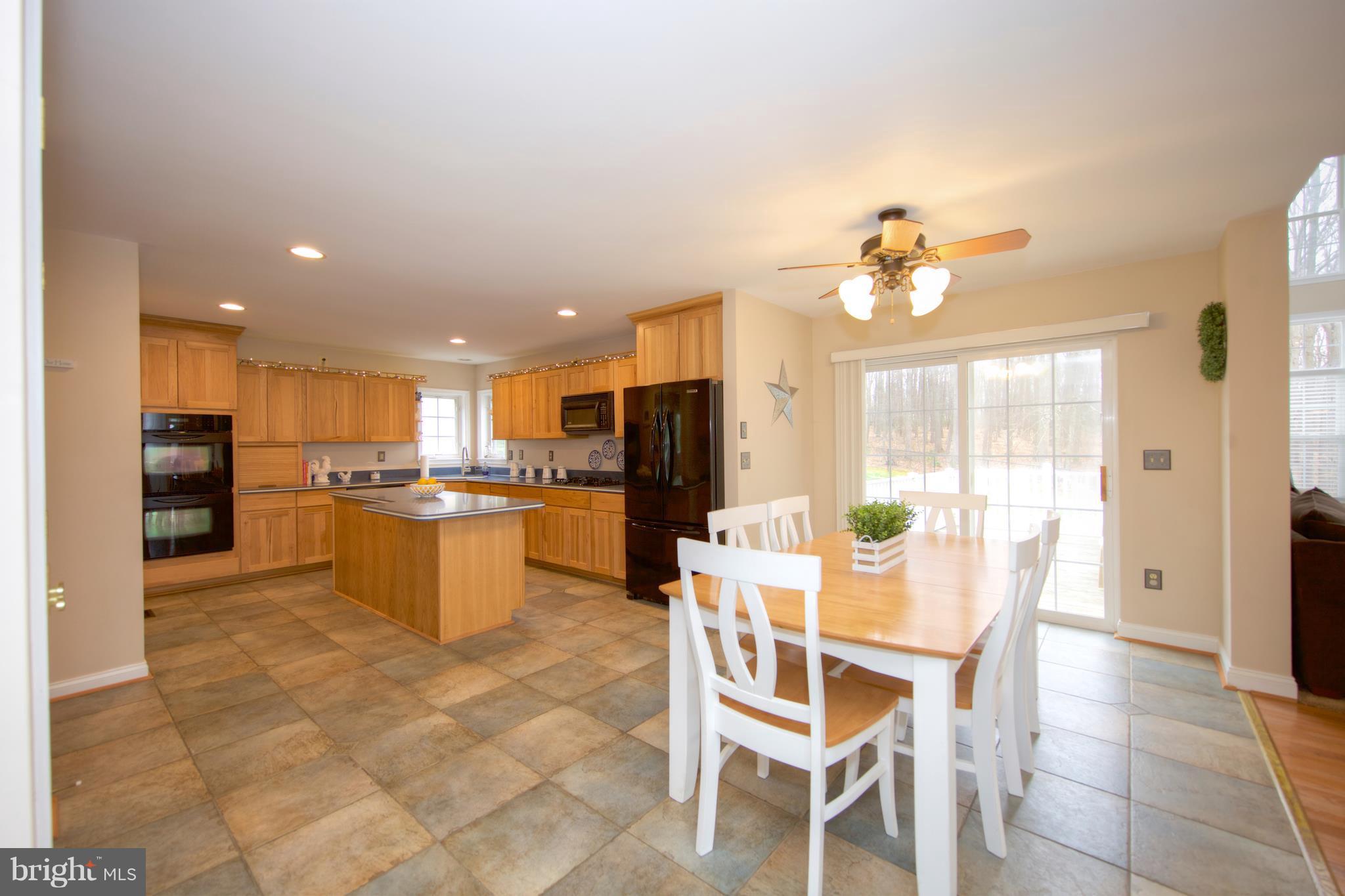 2127 Harkins Road Pylesville, MD 21132 - Photo 8 of 28 Kitchen