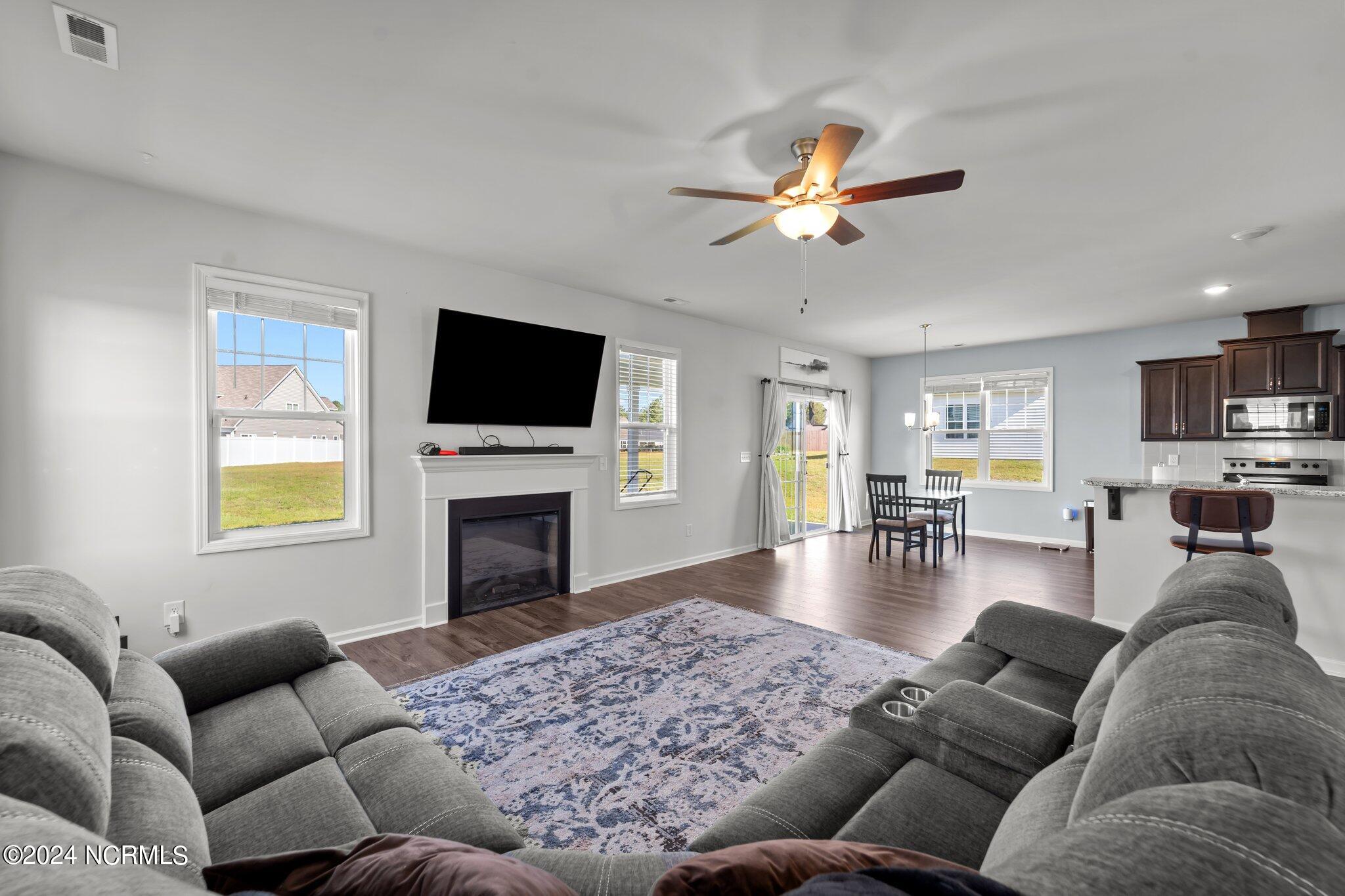 145 Sandy Springs Road Aberdeen, NC 28315 - Photo 12 of 38 19-web-or-mls-DSC00210
