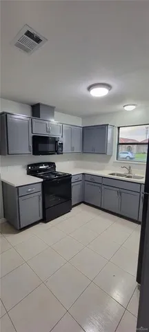 $1,100 | 303 South Ridge Lane, Unit 1, San Juan, TX 78589