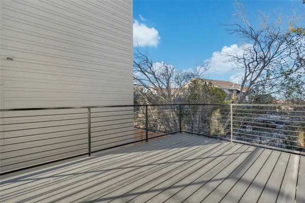 $515,000 | 2309 Montopolis Drive, Unit 7, Austin, TX 78741
