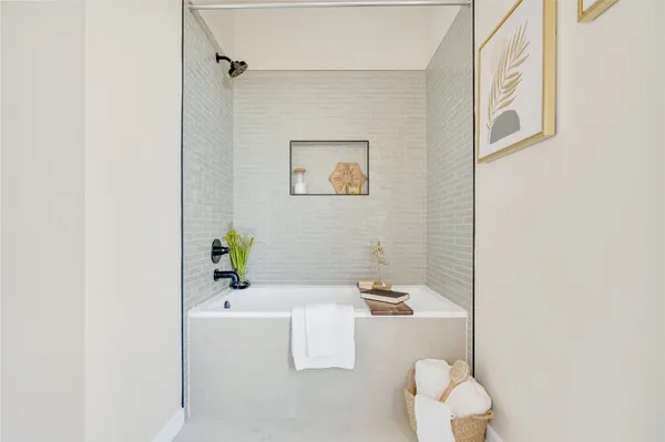 $515,000 | 2309 Montopolis Drive, Unit 7, Austin, TX 78741