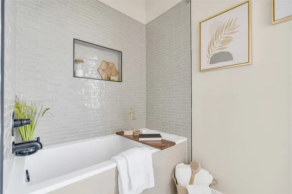 $515,000 | 2309 Montopolis Drive, Unit 7, Austin, TX 78741