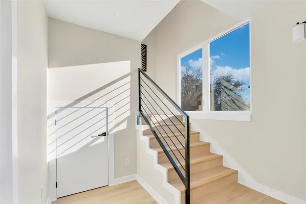 $515,000 | 2309 Montopolis Drive, Unit 7, Austin, TX 78741