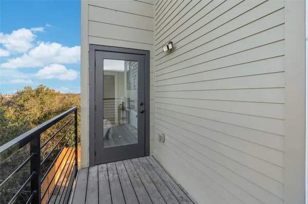 $515,000 | 2309 Montopolis Drive, Unit 7, Austin, TX 78741