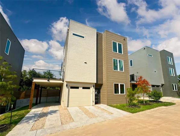 $515,000 | 2309 Montopolis Drive, Unit 7, Austin, TX 78741