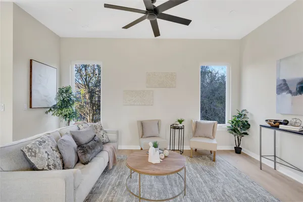 $515,000 | 2309 Montopolis Drive, Unit 7, Austin, TX 78741