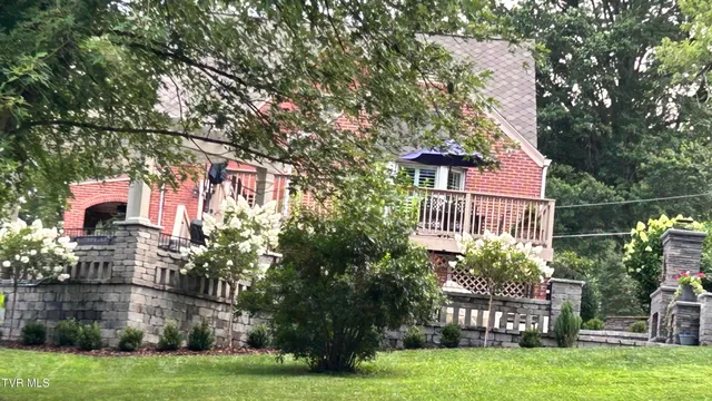 $648,500 | 224 Mason Place, Abingdon, VA 24210