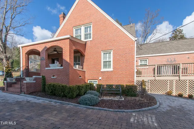 $648,500 | 224 Mason Place, Abingdon, VA 24210