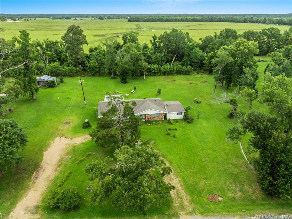 24126 Carl Hoppe Road Iowa, LA 70647 - Photo 2 of 17