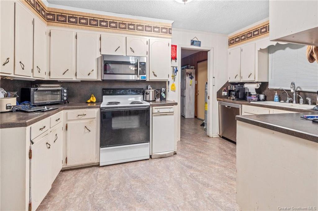 24126 Carl Hoppe Road Iowa, LA 70647 - Photo 5 of 17