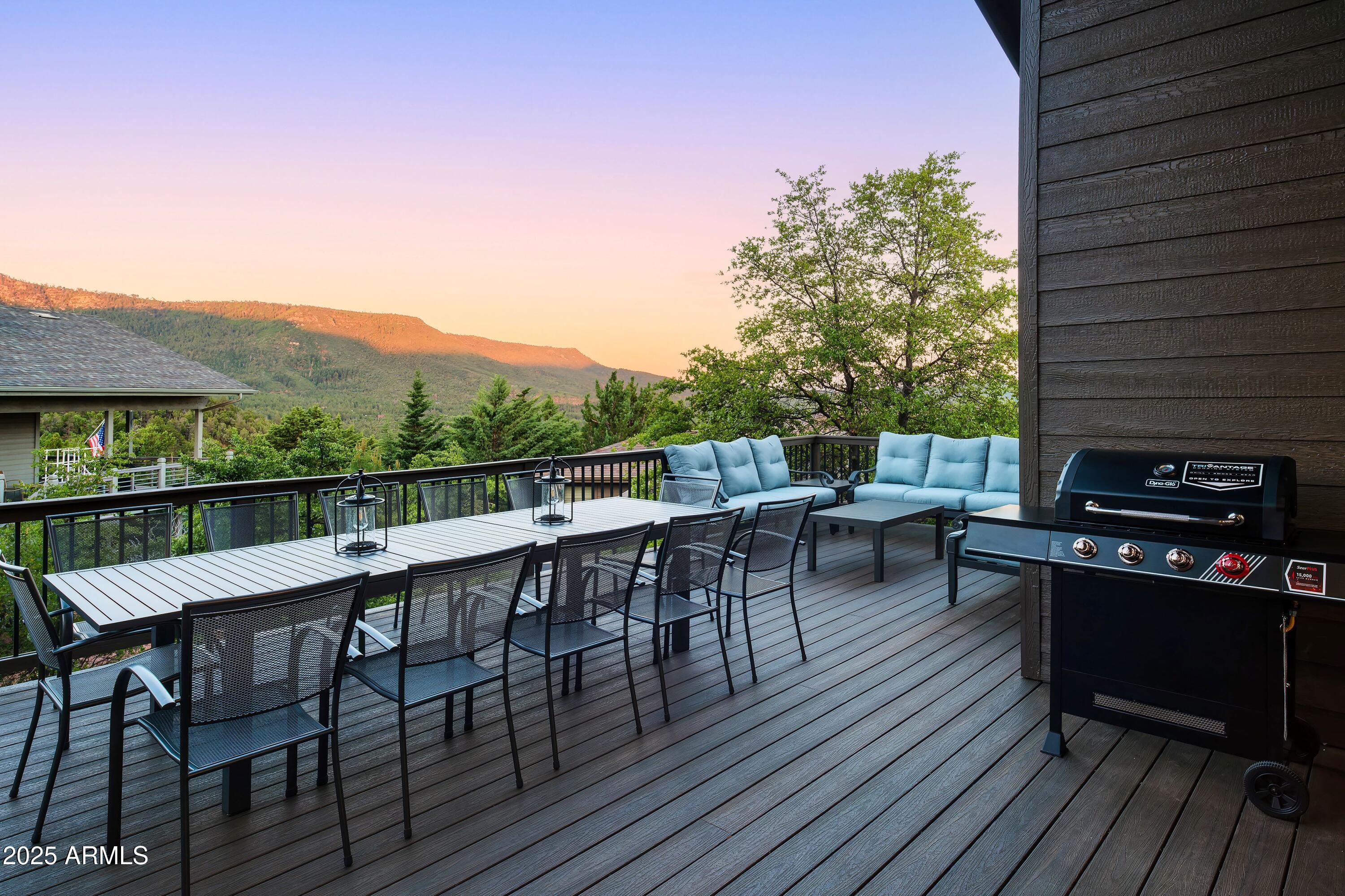 6564 Spirit Trail Pine, AZ 85544 - Photo 22 of 28 Patio_Trendy Pine LodgeHR