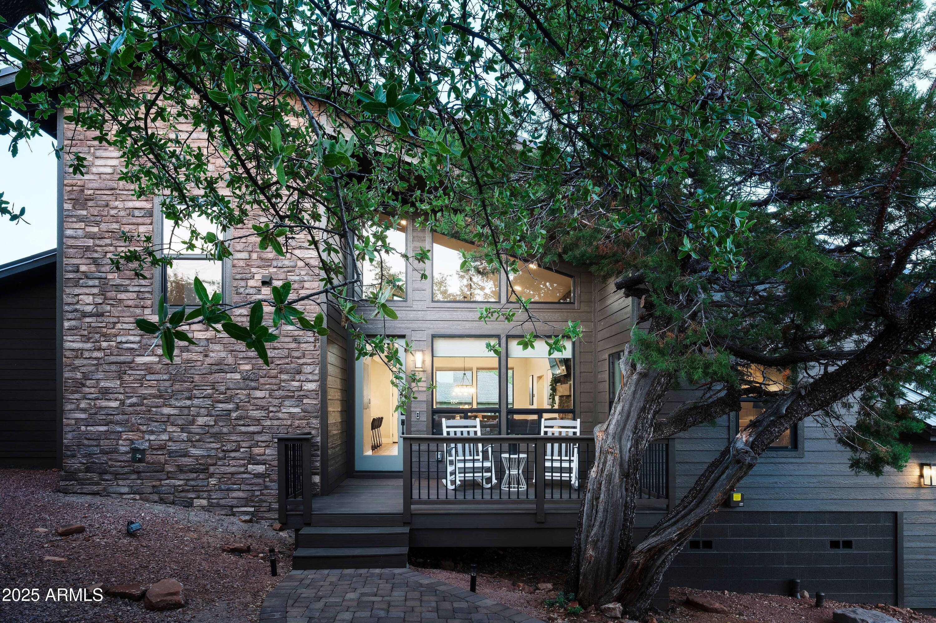6564 Spirit Trail Pine, AZ 85544 - Photo 5 of 28 Front1_Trendy Pine LodgeHR