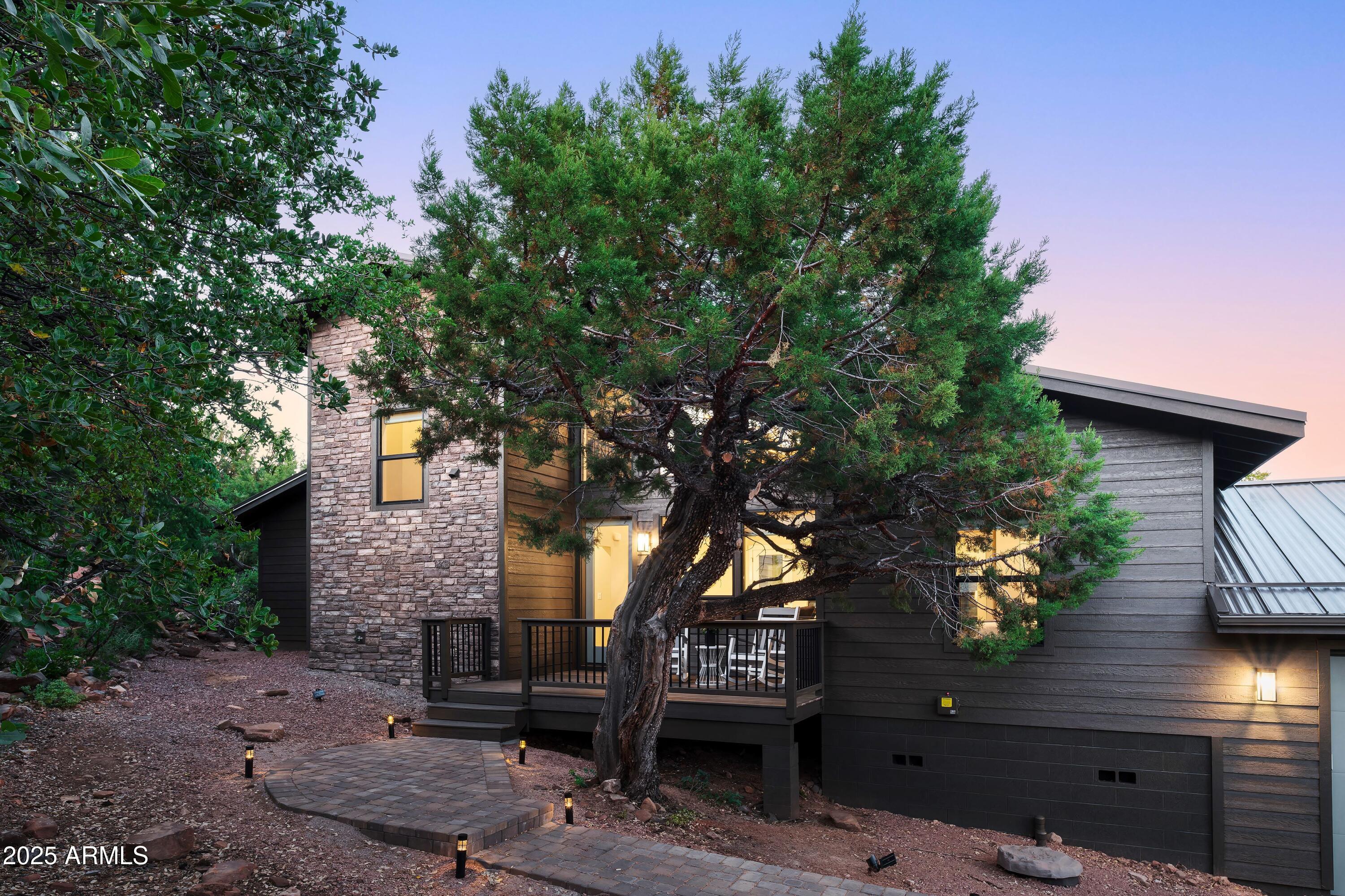 6564 Spirit Trail Pine, AZ 85544 - Photo 8 of 28 Front7_Trendy Pine LodgeHR