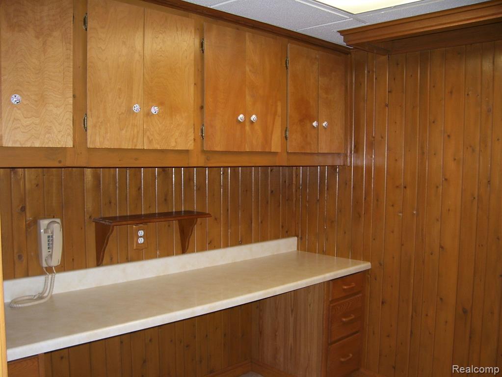 1185 East Gunn Road Rochester, MI 48306 - Photo 27 of 30
