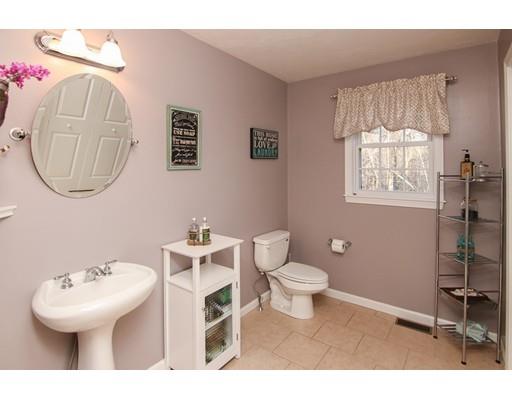 1237 Mendon Road Northbridge, MA 01534 - Photo 8 of 28 Gallery Image 8