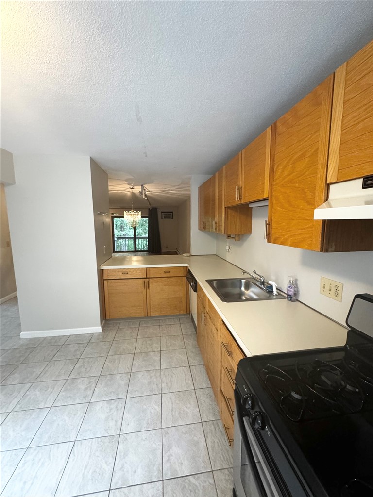 5 Wake Robin Road, Unit 802 Lincoln, RI 02865 - Photo 7 of 32