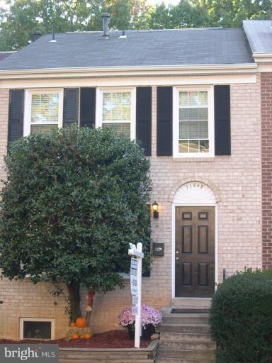 11849 Dunlop Court Reston, VA 20191 - Photo 1 of 26 Exterior (Main)
