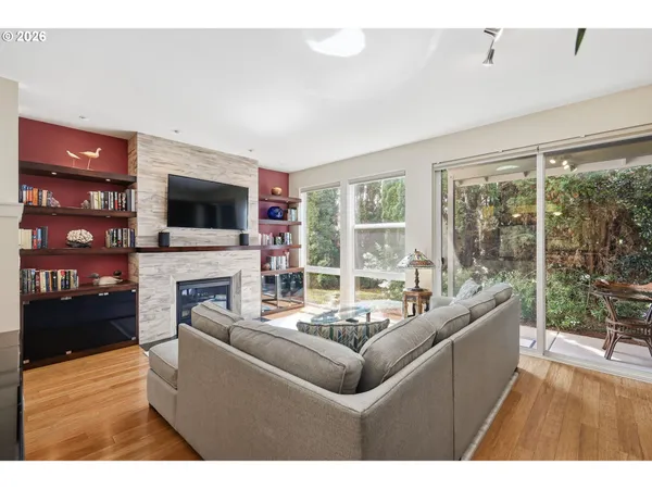 $449,000 | 367 Rustic Place, Unit 44, Eugene, OR 97401