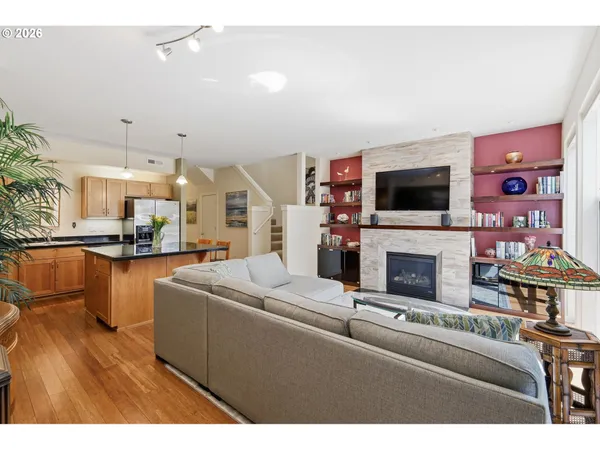 $449,000 | 367 Rustic Place, Unit 44, Eugene, OR 97401