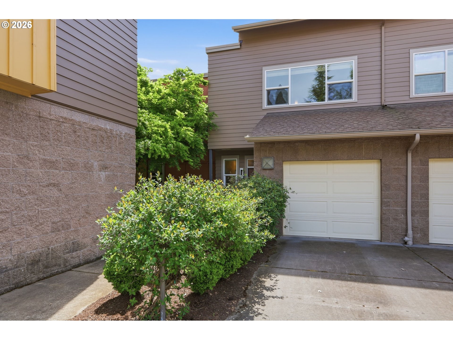 367 Rustic Place, Unit 44 Eugene, OR 97401 - Photo 2 of 41