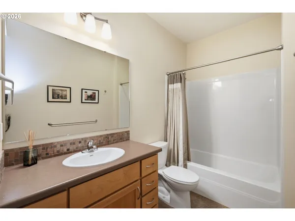 $449,000 | 367 Rustic Place, Unit 44, Eugene, OR 97401