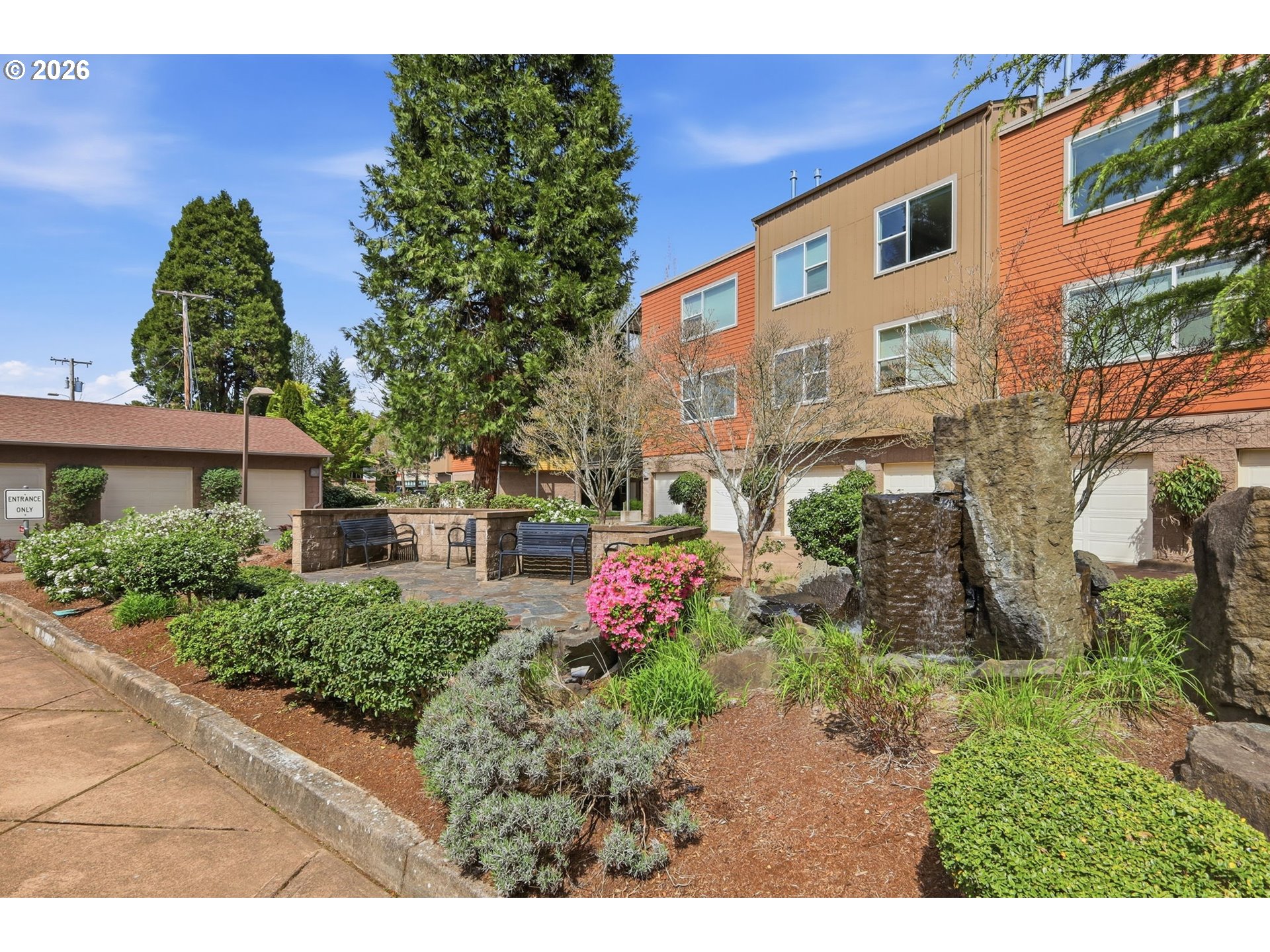 367 Rustic Place, Unit 44 Eugene, OR 97401 - Photo 37 of 41